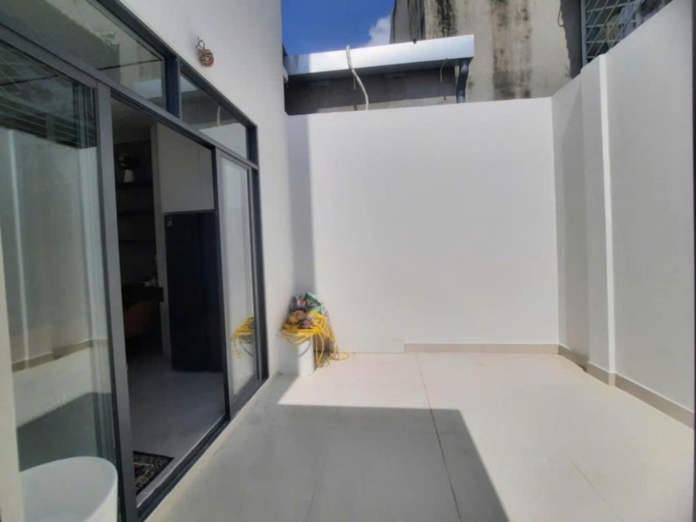 Nhà Mới Hiện Đại 81m² - 4PN, Giá 9.7 Tỷ - Huỳnh Tấn Phát, Quận 7