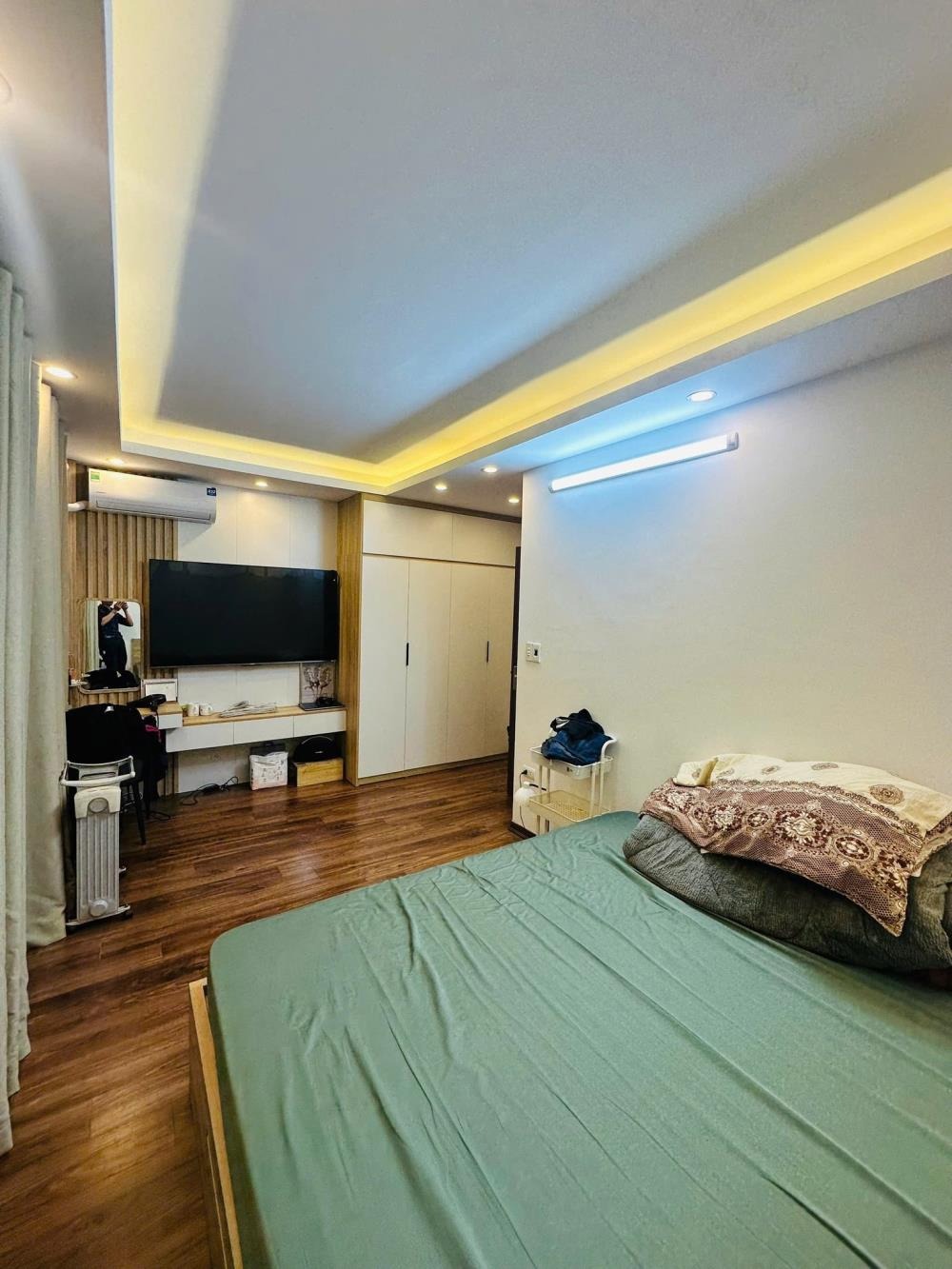 Bán nhà phố cổ Hà Đông - 5 tầng, thang máy, ô tô đỗ cửa - Giá 10.7 tỷ