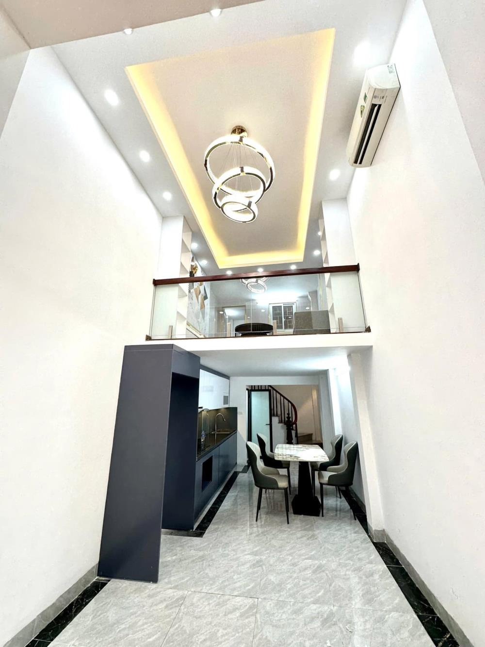 Khương Trung Thanh Xuân: Siêu phẩm 6 tầng, 6 tỷ, vị trí đắc địa