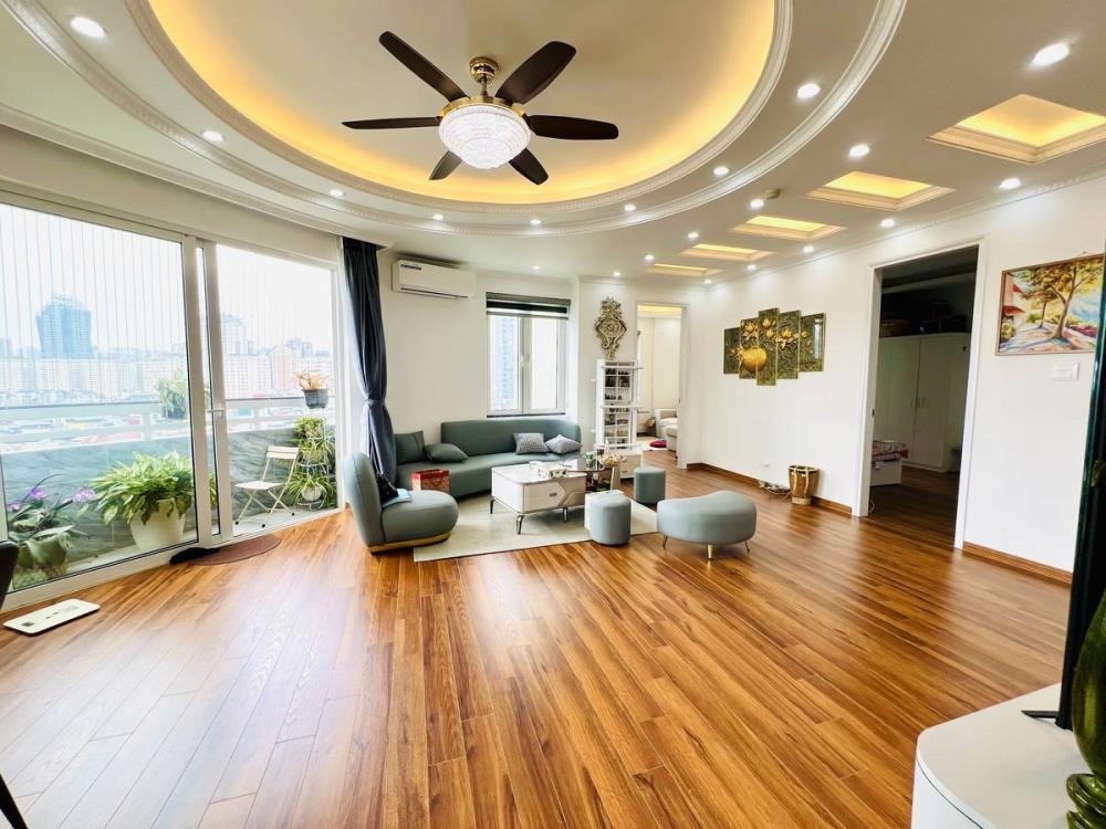 Chuyển nhượng căn hộ 3 phòng ngủ Hacisco Nguyễn Chí Thanh - 8.68 tỷ
