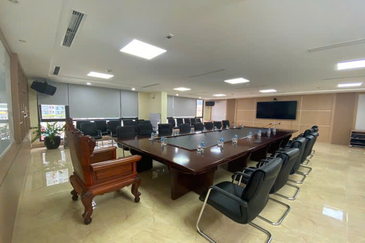Bán nhà phân lô Lạc Long Quân - Tây Hồ DT 95m2 - MT 5m, 2 ô tô tránh, thang máy, KD tuyệt vời, gần
