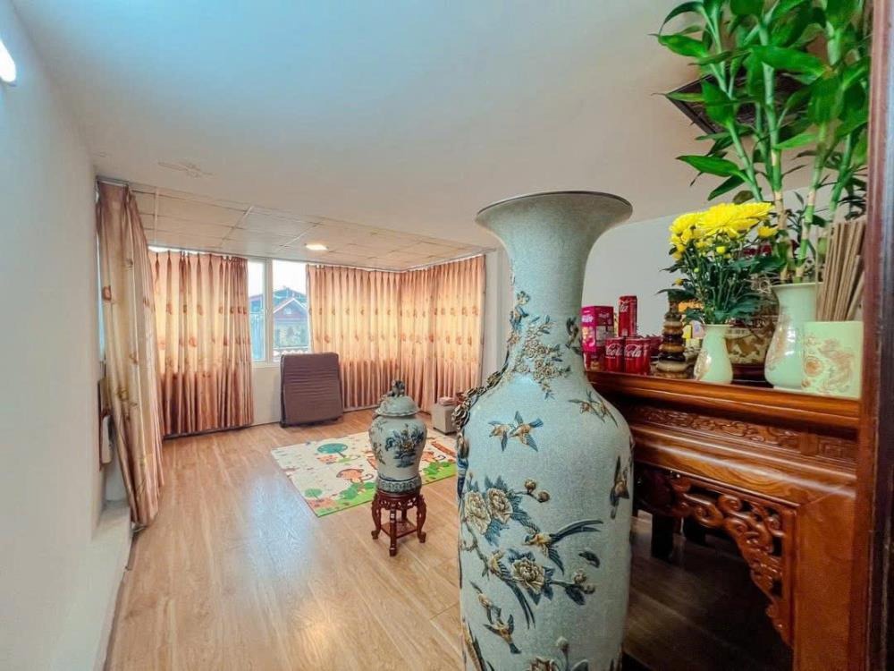 Mặt phố Bùi Xương Trạch - Kinh Doanh Đỉnh Cao, View Hồ - Giá 23 tỷ