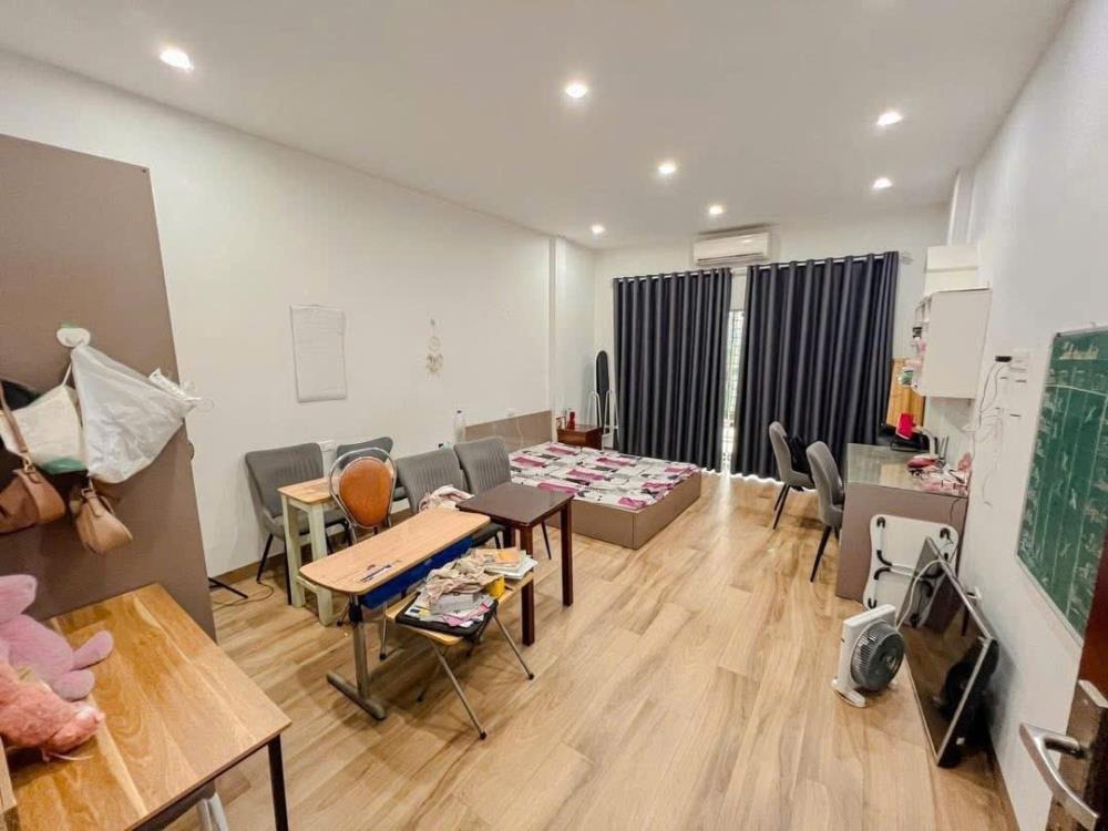 Mặt phố Bùi Xương Trạch - Kinh Doanh Đỉnh Cao, View Hồ - Giá 23 tỷ