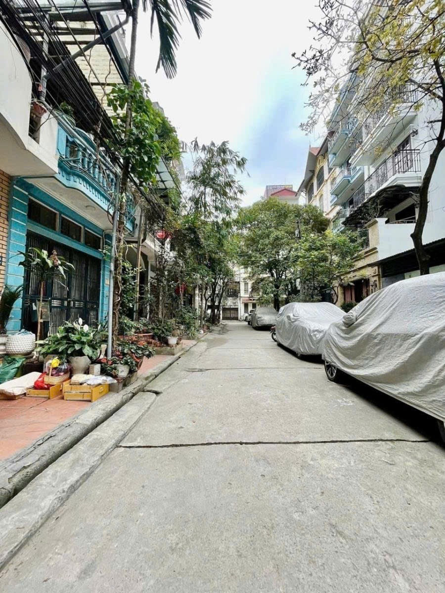 Nhà Mới Phân Lô Thanh Xuân: Oto Cạnh Nhà, View Xanh, Giá Tốt