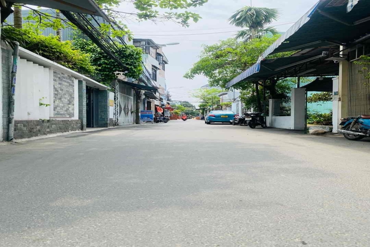 SIÊU PHẨM 3 TẦNG CÙ CHÍNH LAN – FULL NỘI THẤT – XÁCH VALI VÀO Ở Giá chỉ 5.05 tỷ – Sổ hồng, hoàn
