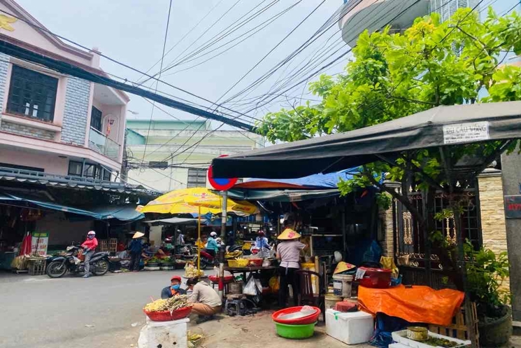 SIÊU PHẨM 3 TẦNG CÙ CHÍNH LAN – FULL NỘI THẤT – XÁCH VALI VÀO Ở Giá chỉ 5.05 tỷ – Sổ hồng, hoàn
