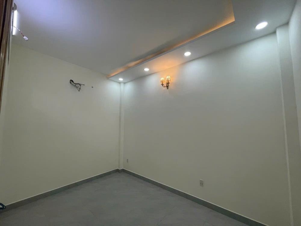 Bán Nhanh Nhà Đẹp Củ Chi: 879tr - 120m2, SHR, Vị Trí Đắc Lợi