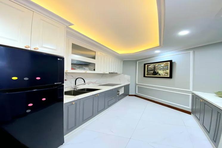 BÁN CC 197 Trần Phú, Hà Đông 90m, Lô Góc, full nội thất, khu vực sầm uất 5.2 tỷ