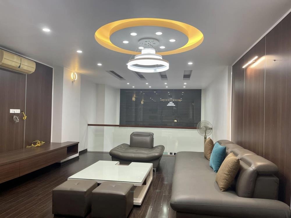 Bán nhà mặt phố Trần Đăng Ninh, 42m2, 5 tầng, 14.1 tỷ - Vị trí đẹp, giao thông thuận tiện