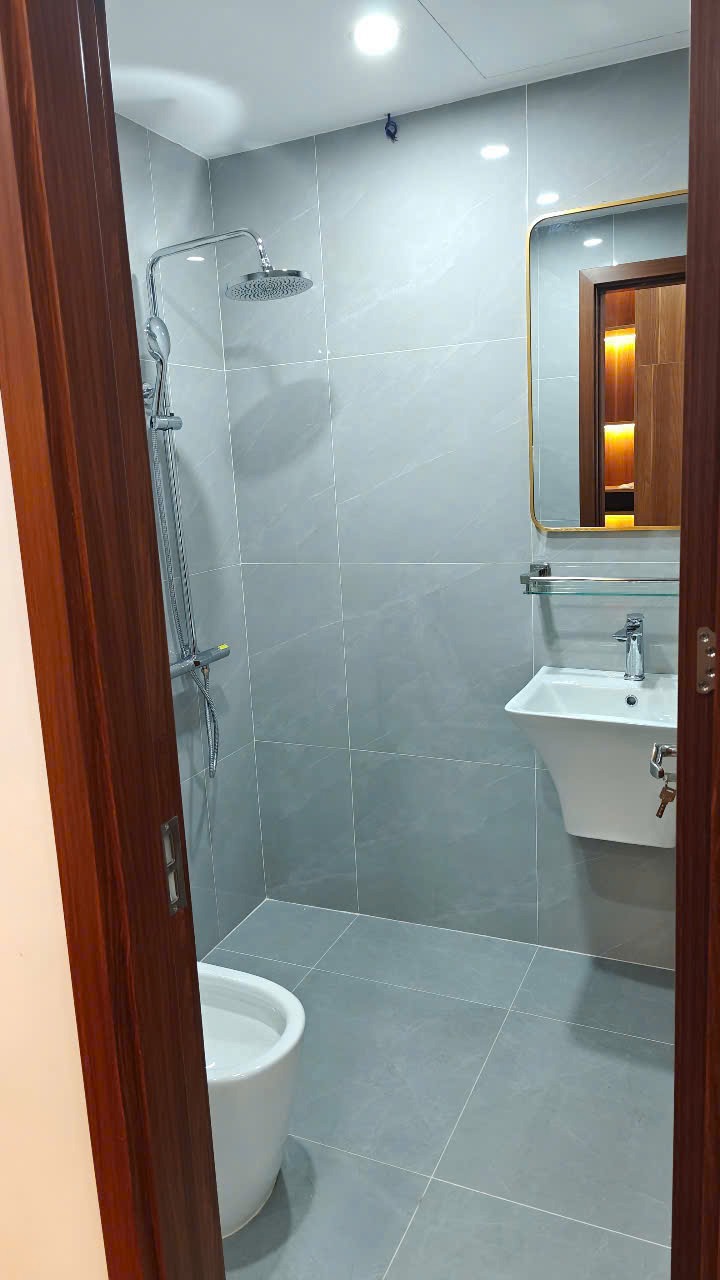 Bán Căn Hộ 3PN, 90m2, Tòa 4F Vũ Phạm Hàm - Vị Trí Đẹp, Nội Thất Xịn