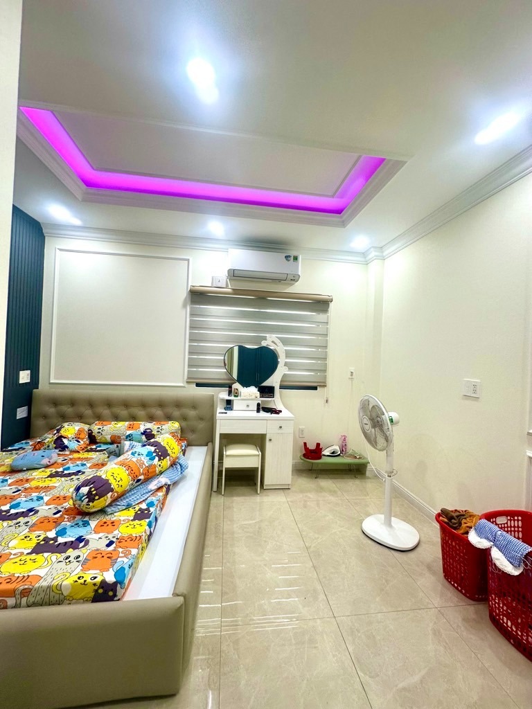 Bán nhà mặt tiền Bàu Cát, Tân Bình 64m2 - Giá 16 tỷ - Vị trí đắc địa, kinh doanh đỉnh