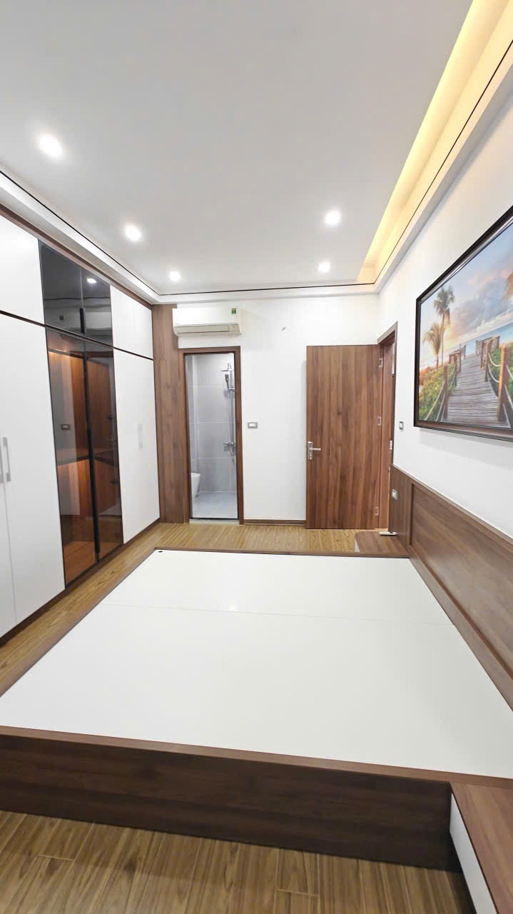 Cần Bán Gấp Căn Hộ 3PN, 112m2, Tòa JSC Khuất Duy Tiến - Giá Tốt