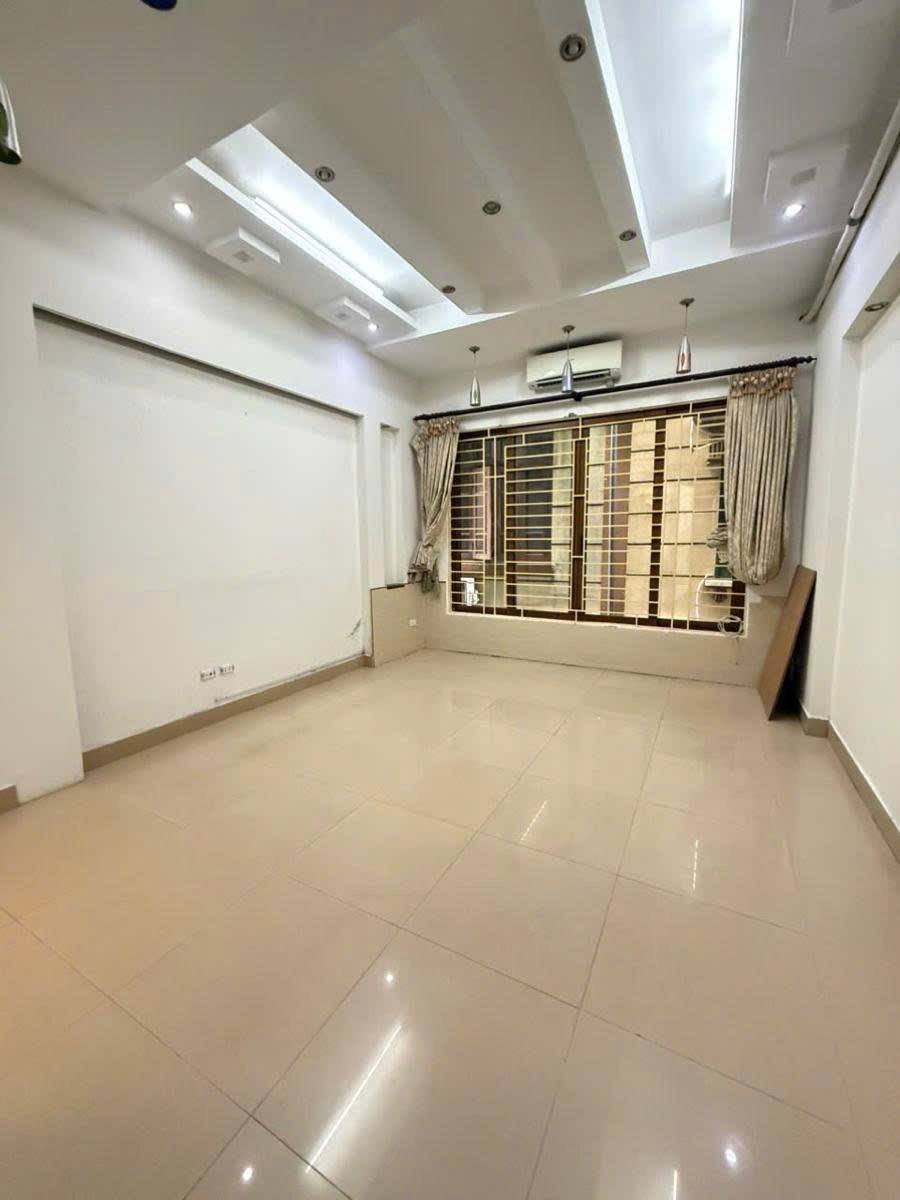 Bán nhà Vũ Tông Phan, Khương Đình - 48m2, 5 tầng, Ô tô vào nhà, Giá 8.7 tỷ