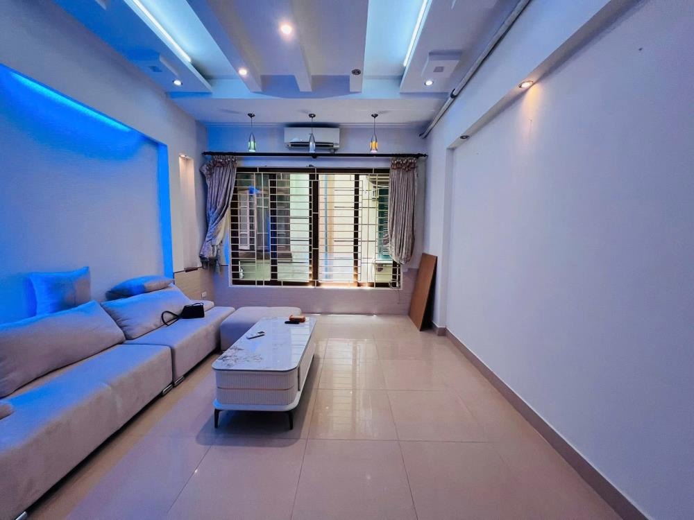 Bán nhà Vũ Tông Phan, Khương Đình - 48m2, 5 tầng, Ô tô vào nhà, Giá 8.7 tỷ