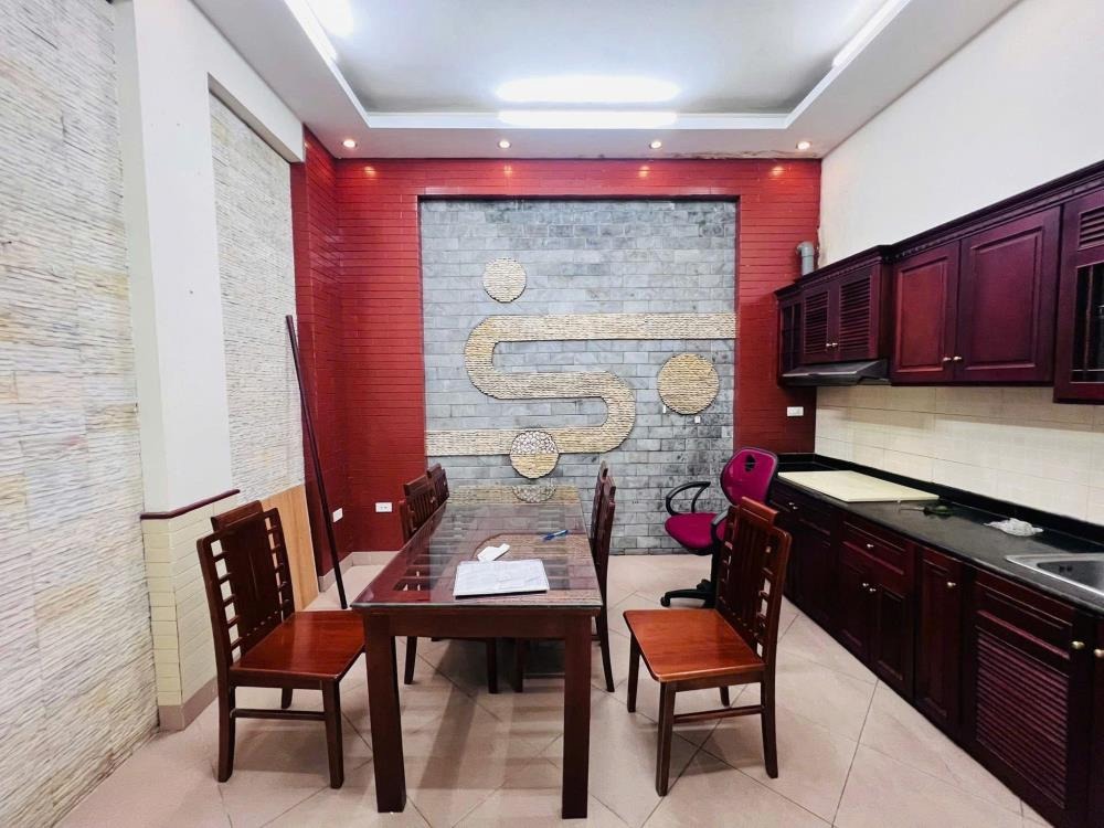 Bán nhà Vũ Tông Phan, Khương Đình - 48m2, 5 tầng, Ô tô vào nhà, Giá 8.7 tỷ