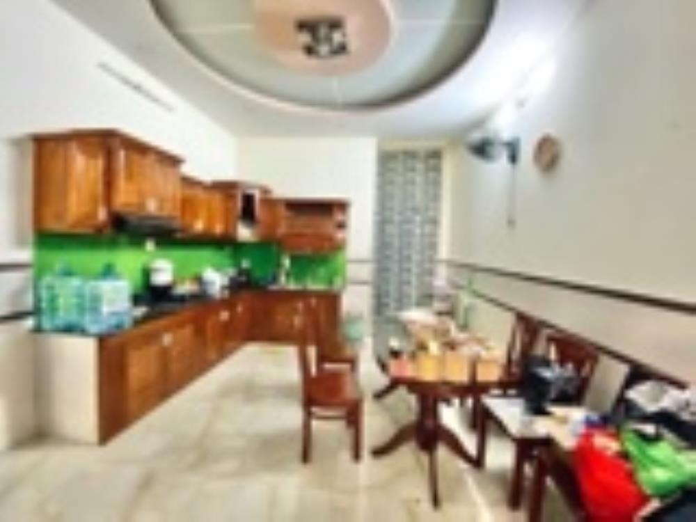 Bán nhà Tân Bình 60m², 4 tầng, HXH, 6 tỷ - Vị trí đẹp, chủ ở