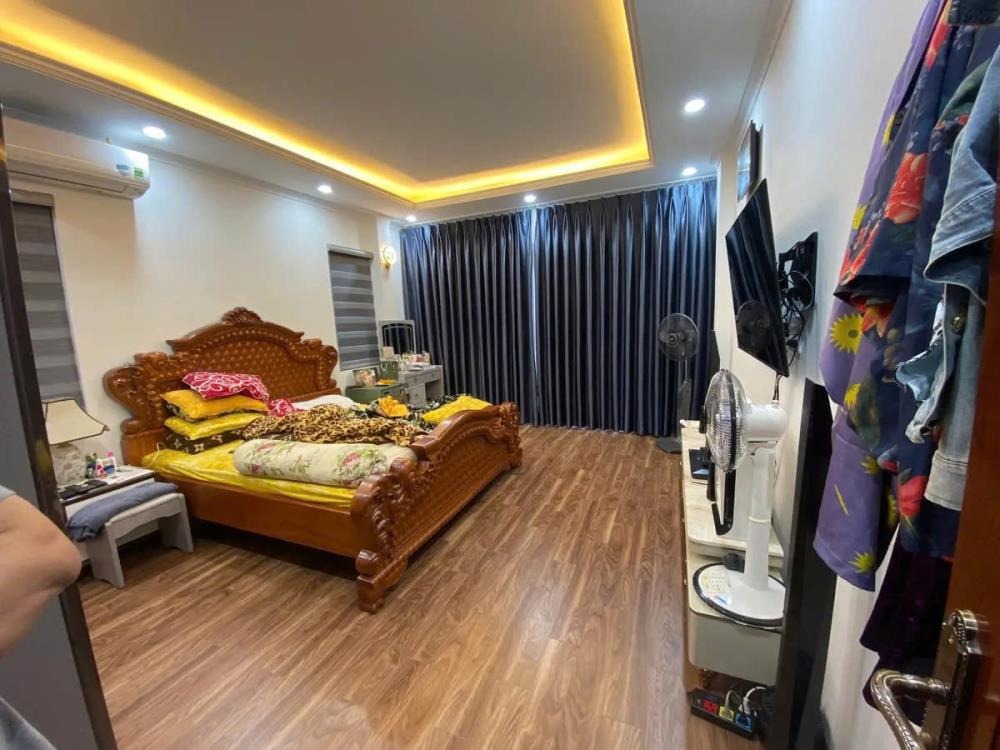 Nhà phố Thái Hà 69m² 5 tầng Mặt tiền 6m - 20 tỷ Đống Đa
