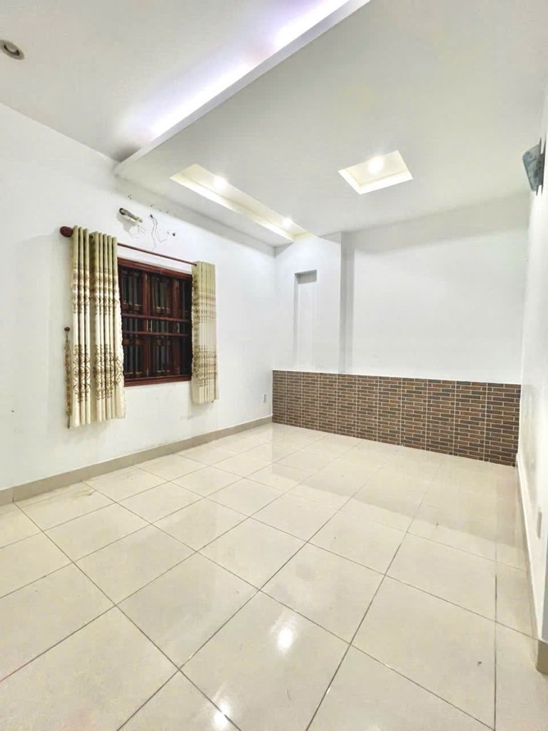 Bán nhà 2 tầng, 125m2, Gò Vấp - Giá 7.75 tỷ - Vị trí đẹp, tiềm năng lớn