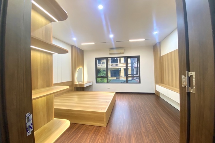 XUÂN LA-DT 38M-10,760 TỶ -6 TẦNG THANG MÁY,DÂN XÂY,NGÕ THÔNG,BA GÁC ĐỖ CỬA