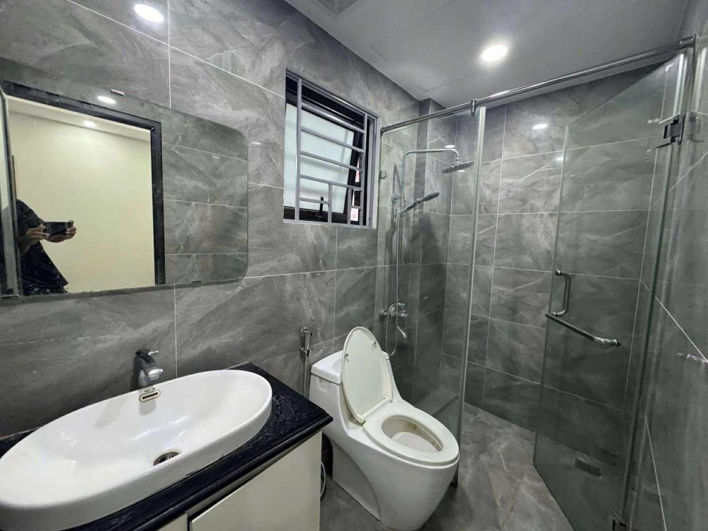 Bán Nhà Ngọc Lâm, Long Biên - 5 Tầng, 60m², Ô Tô Vào Nhà - Giá 14 Tỷ