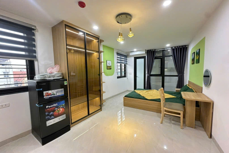 Bán tòa nhà căn hộ dịch vụ phố Chùa Láng DT 85m2, 7  tầng thang máy, gần Đại học Ngoại thương,