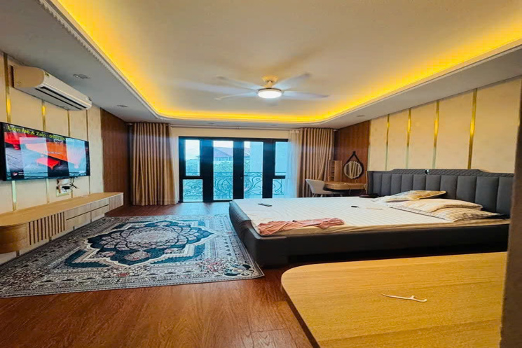 NHÀ MỚI ĐẸP Ở LUÔN KINH DOANH Ô TÔ VÀO NHÀ Ngọc Thụy 36m2 X 5 Tầng X13.5 tỷ Long Biên