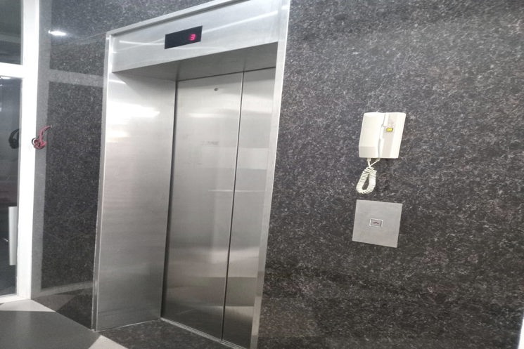 BÁN TÒA NHÀ PHỐ THÁI HÀ 7 TẦNG THANG MÁY - DÒNG TIỀN 150 TRIỆU/THÁNG -TRƯỚC NHÀ Ô TÔ TRÁNH - PHÂN