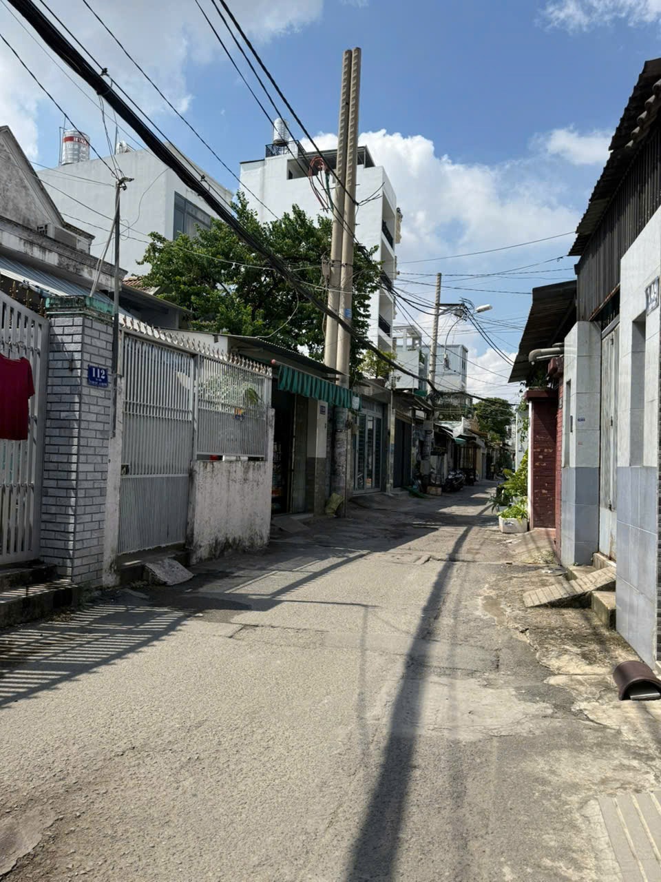 Bán nhà 2 tầng, đường Tây Sơn, Tân Phú - Giá tốt, dòng tiền ổn định