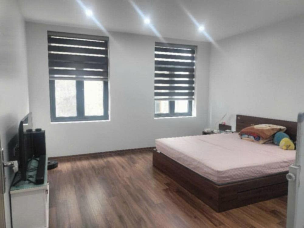 Bán nhà võng thị - 4 tầng, ngõ rộng, gần Hồ Tây - 31 tỷ