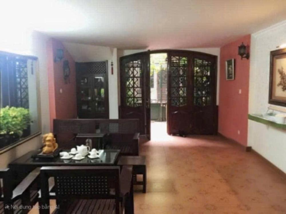 Bán nhà võng thị - 4 tầng, ngõ rộng, gần Hồ Tây - 31 tỷ