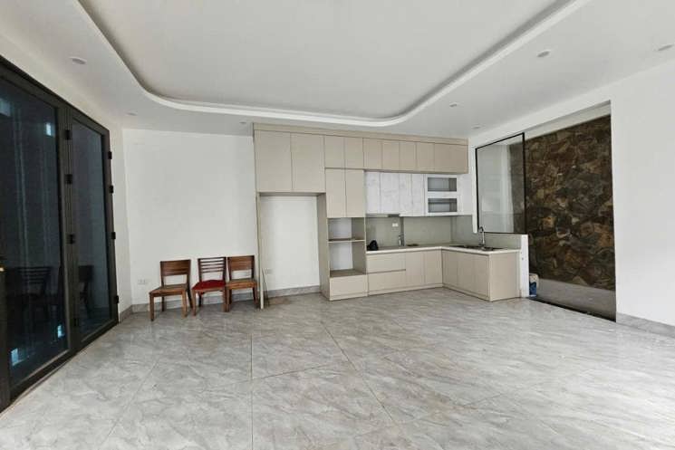 ÂU CƠ – 59m² – 5 Tầng – MT 8.5m – Giá 13.6 Tỷ – Tây Hồ