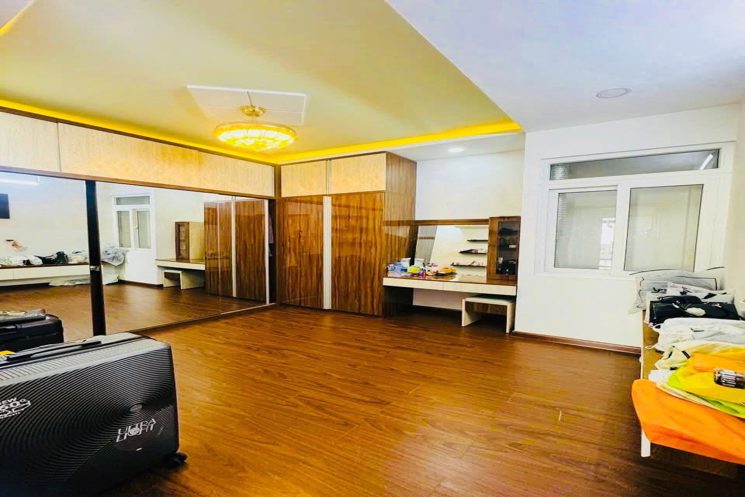 NHÀ HẺM Ô TÔ  NGAY THISSO MART  ĐẦY ĐỦ TIỆN ÍCH