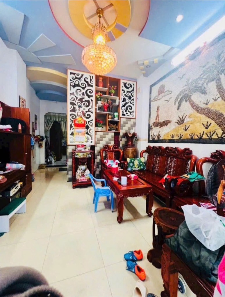 Chính chủ cần bán gấp nhà 4 tầng, 6 tỷ, Hẻm lớn, Bình Tân