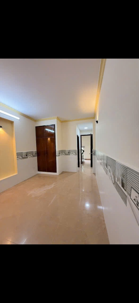 Bán Nhà Mặt Tiền Nguyễn Thái Bình, Tân Bình: 5 Tầng, Kinh Doanh Đa Ngành