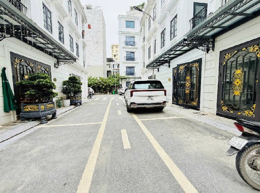 Bán Liền Kề Vinhome Hàm Nghi Mỹ Đình: 55m2 - 22 Tỷ - Vị Trí Đắc Địa