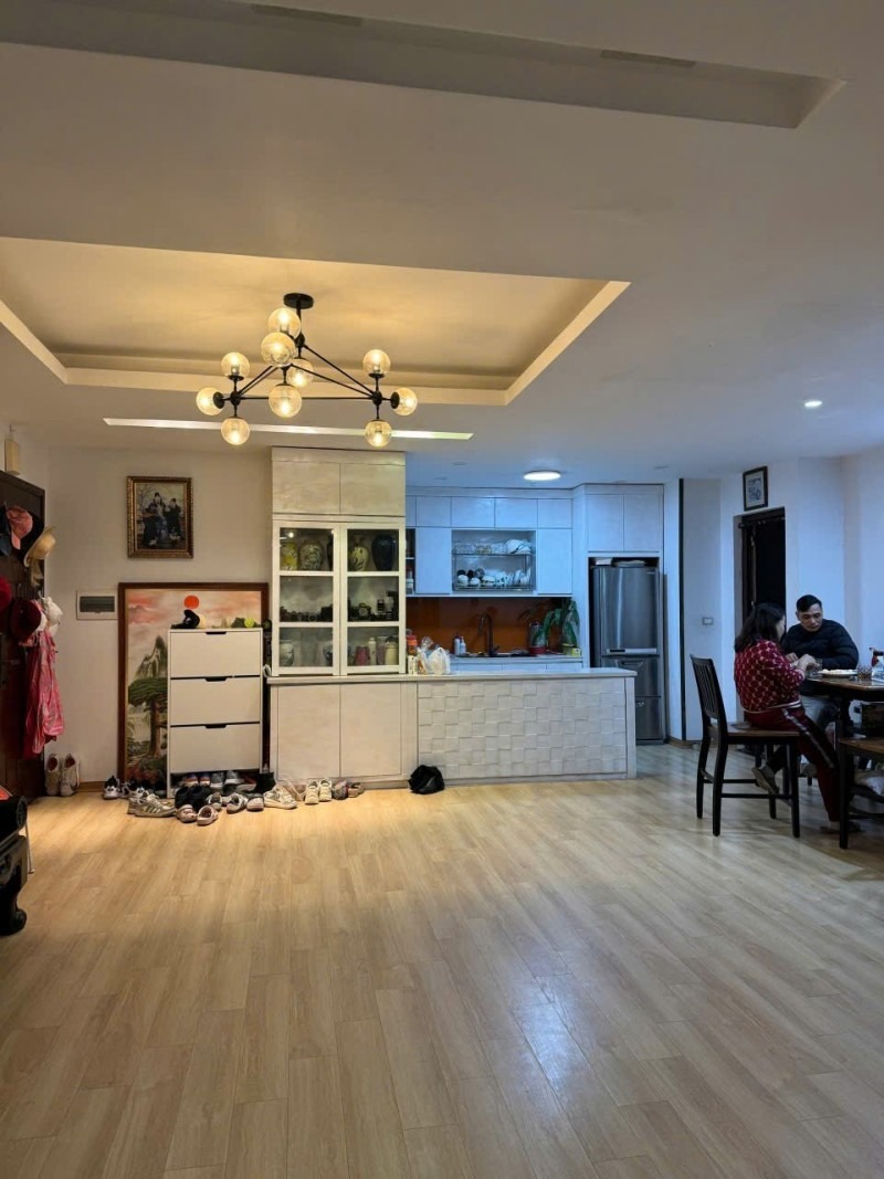 Bán Căn Hộ Chung Cư N03T1 Ngoại Giao Đoàn - 95m2, 8.15 tỷ - Vị Trí Đẹp, Full Nội Thất