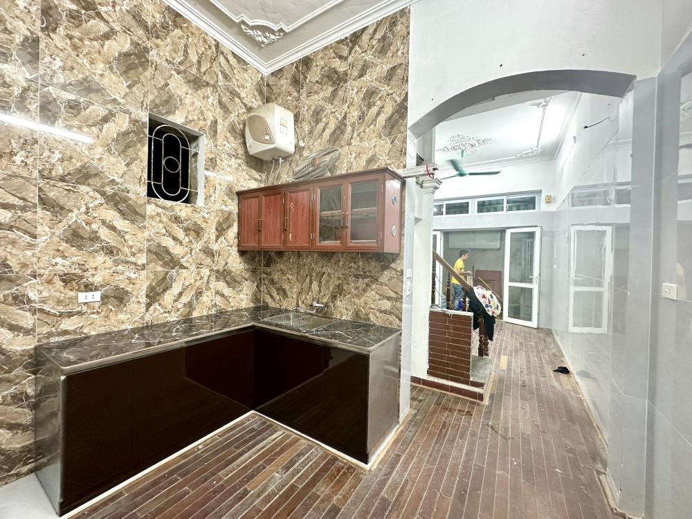 Cho Thuê Nhà Riêng 3 Tầng, Sổ Đỏ, Ngõ 211 Khương Trung - Giá Tốt