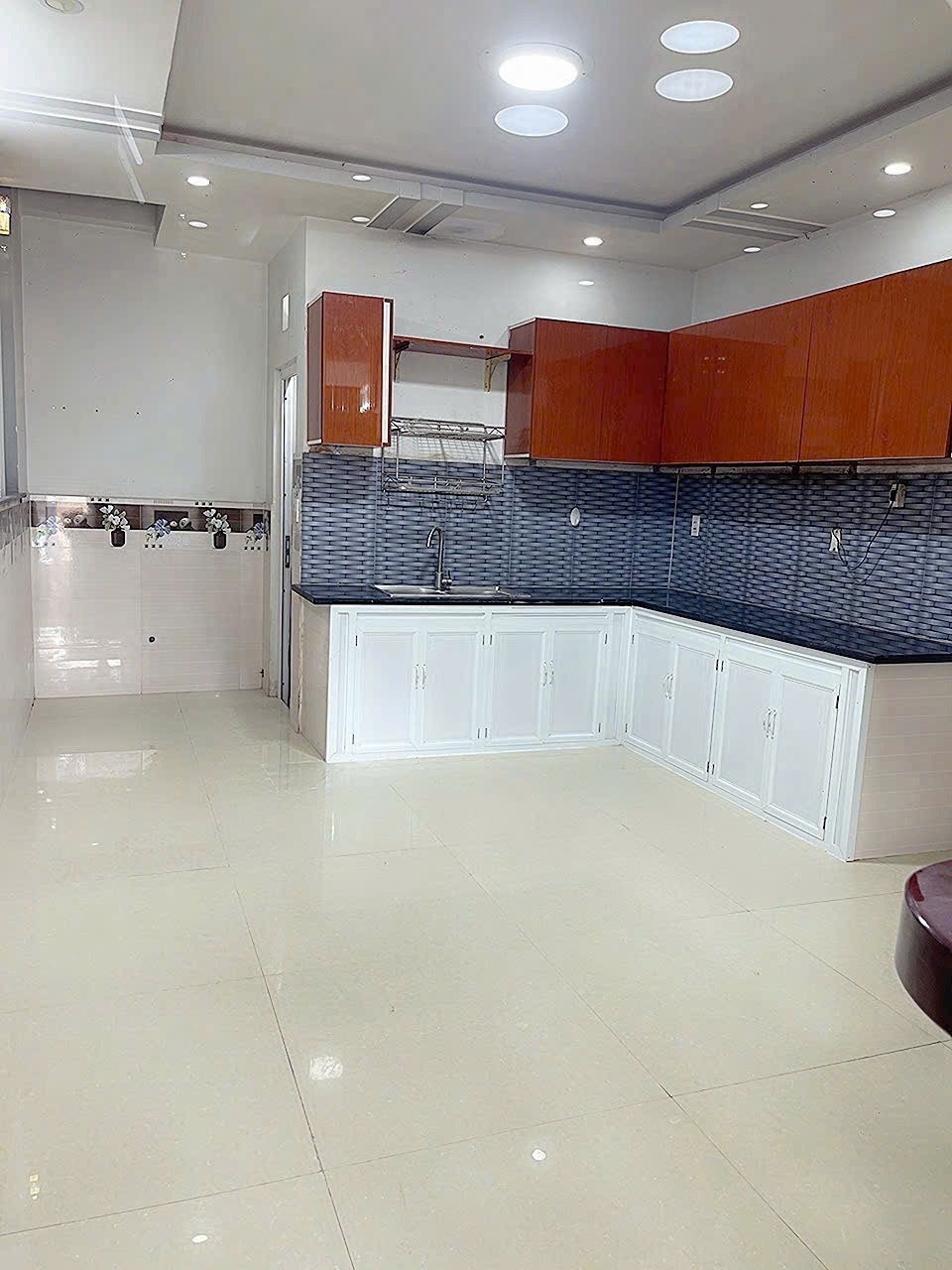 Nhà Hẻm Kênh Mương Lệ, Bình Tân: 60m2, 3 Lầu, 4 Phòng Ngủ, Giá 5.5 Tỷ