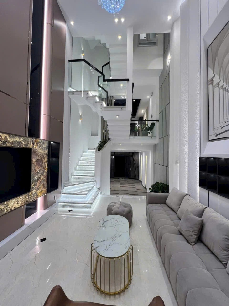 Nhà Hẻm Lê Văn Quới, Bình Tân: 64m², 3 Lầu, 4 Phòng Ngủ - Giá 9.3 Tỷ