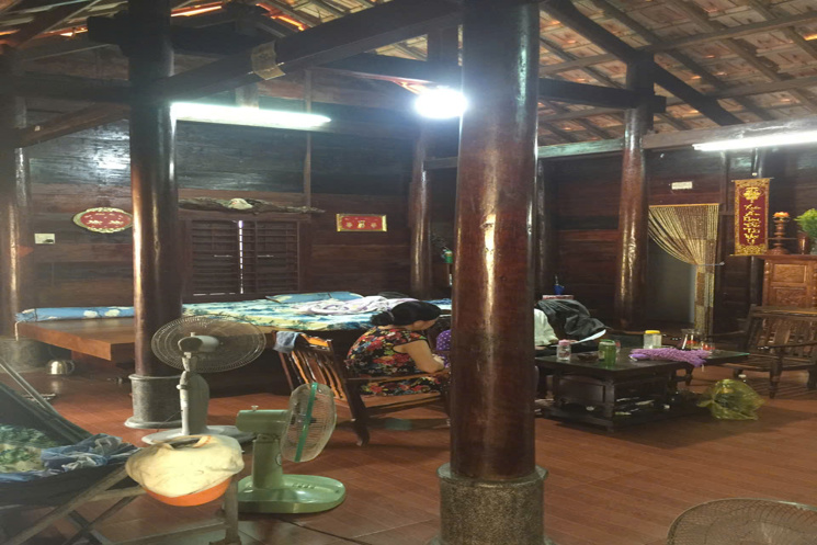 BÁN NHÀ GỖ VĨNH HÒA, NHA TRANG