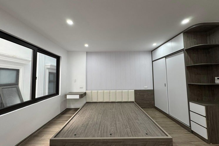 TRƯỜNG TRINH 31M 7 TẦNG 9.95 TỶ SÁT PHỐ KINH DOANH 0986073333
