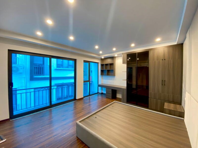 Nhà phố Khương Đình - 8m mặt tiền - 7 tầng thang máy - 12.6 tỷ
