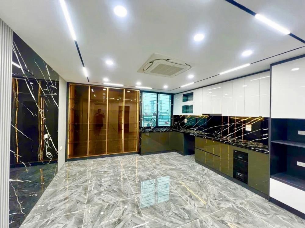 Siêu phẩm Biệt Thự Mini 7 Tầng, Gara Ô Tô - Quận Hoàng Mai