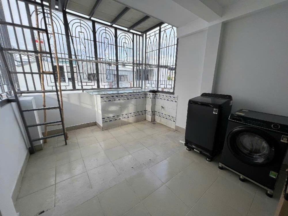 Chính Chủ - Nhà Đẹp Nguyễn Văn Công - DT56m2 - 4 Tầng - Sinh Lợi 50 Triệu/Tháng