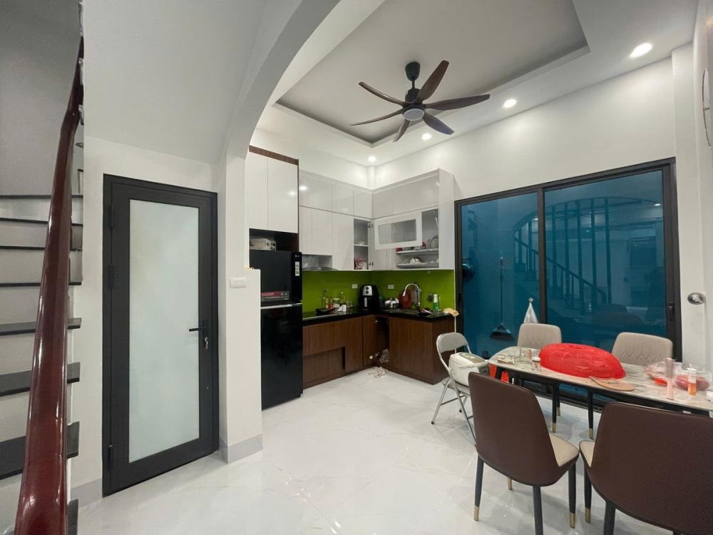 Bán nhà riêng đẹp Trương Định, Hoàng Mai: 4 Tầng, 4PN, 10m Ô Tô, Giá 8.65 Tỷ