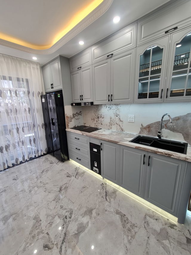 Nhà 7 Tầng Thang Máy - Trần Phú - Giá 8.6 Tỷ - Ngõ Thông Thoáng