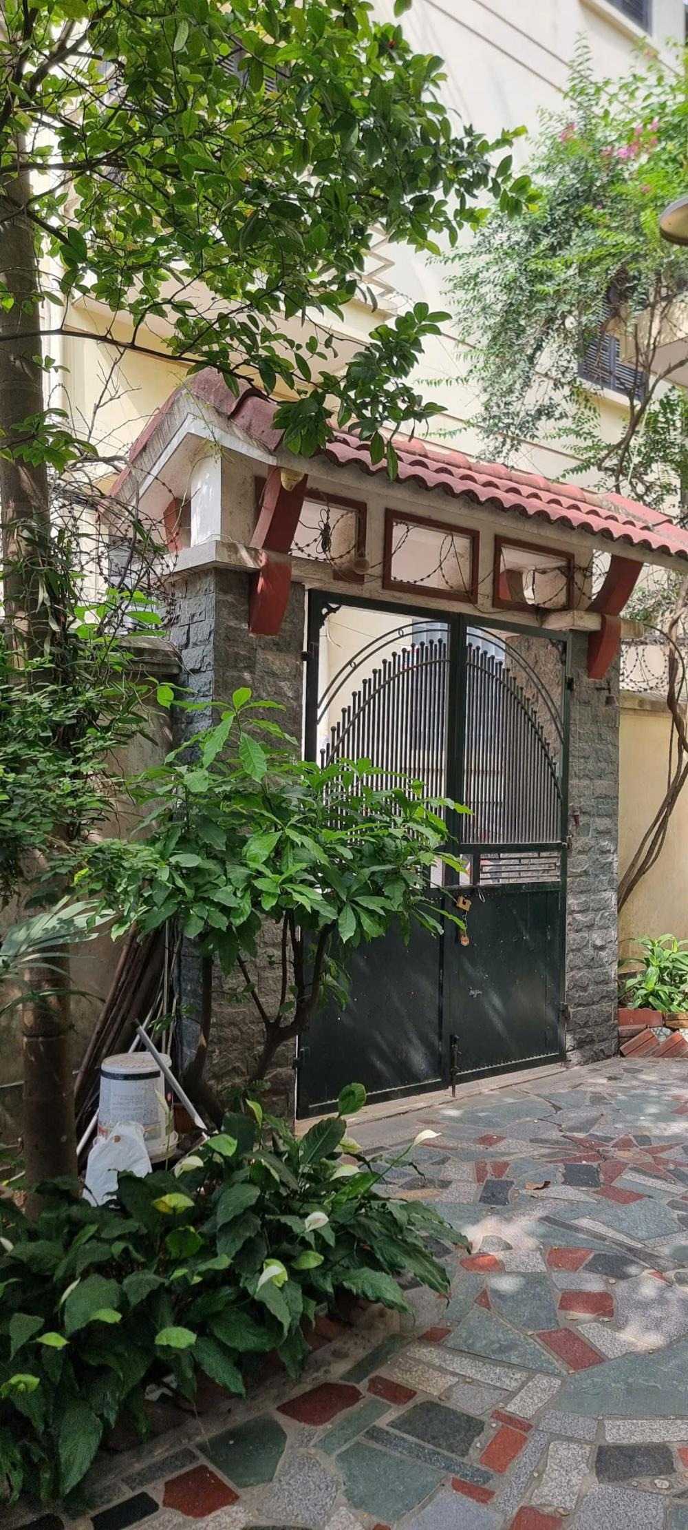 Cho Thuê Căn Hộ Biệt Thự 150m² Đội Cấn - Full Đồ, Giá Tốt