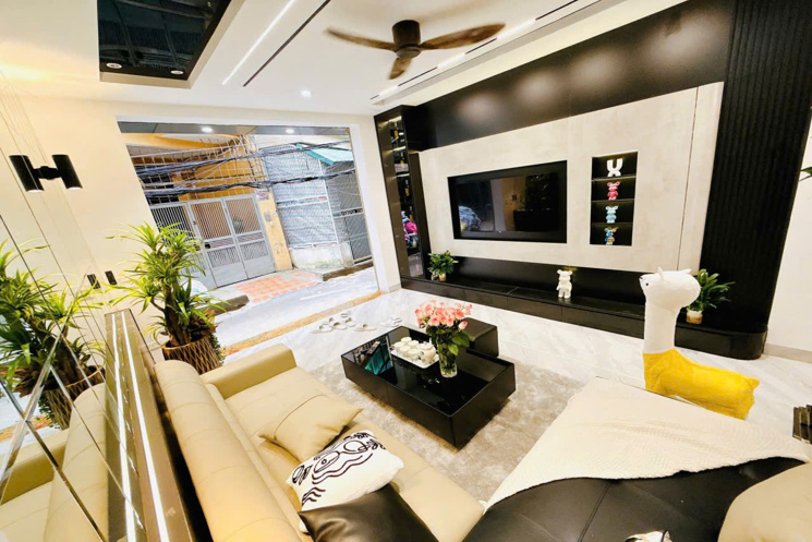 ĐỐNG ĐA Ô TÔ ĐỖ CỬA – NGÕ 4M THÔNG – NHÀ ĐẸP Ở NGAY Phương Mai 46m, 4 tầng,MT hơn 4m