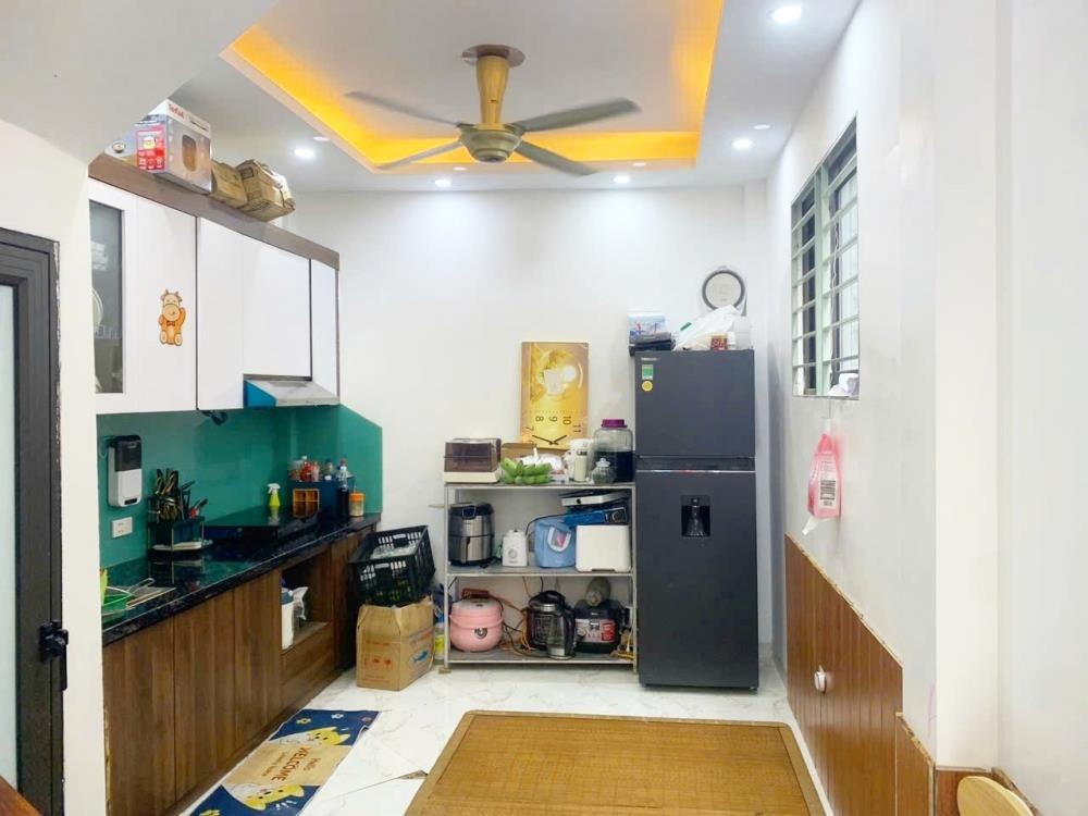 La Phù - Nhà 4 Tầng Góc, Sổ Đỏ - Gần Chợ, Trường, Aemall