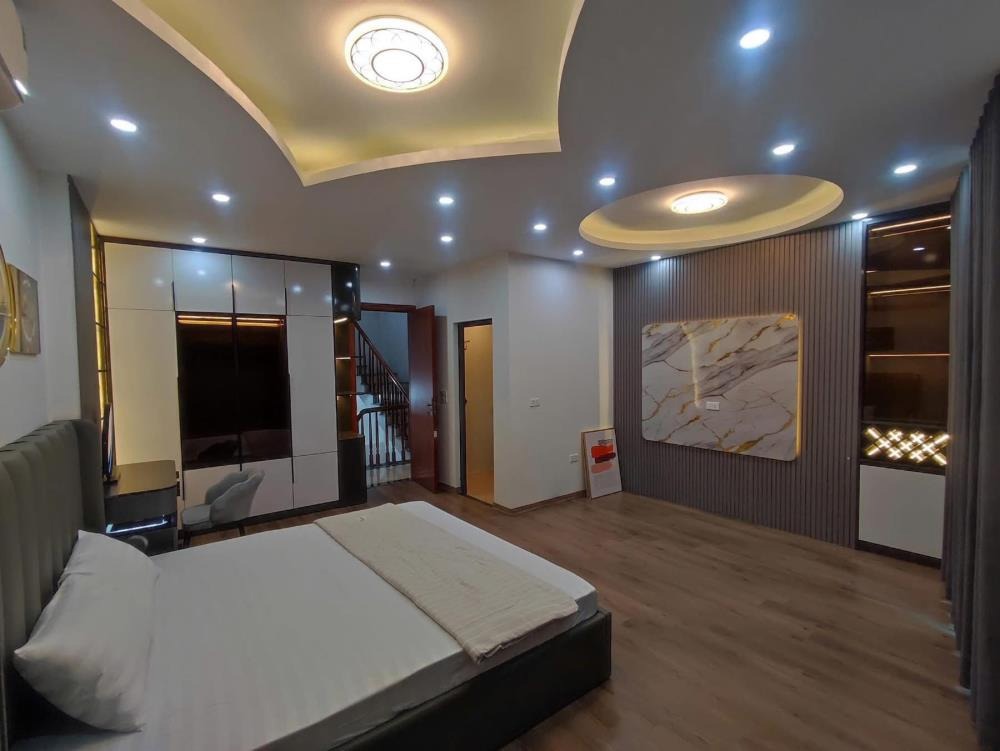 Bán nhà trần đại nghĩa 43m² 5 tầng, mặt tiền 5.6m, thang máy ô tô - 11.9 tỷ